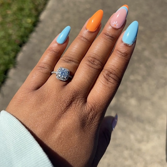 2 Carat Round Cut Antique Moissanite Ring | LaneWoods Jewelry 2 Carat Moissanite Ring